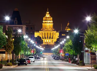 Iowa Capitol building at night